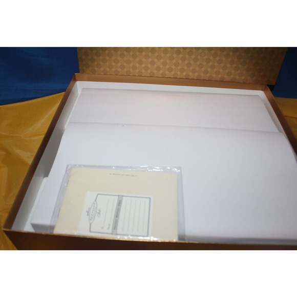 Hallmark Keepsake Ornament Club Gallery Collection Holiday Display Exclusive 30 - Picture 7 of 13